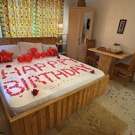 African Treasure Beach Resort Kokrobite Экстерьер фото