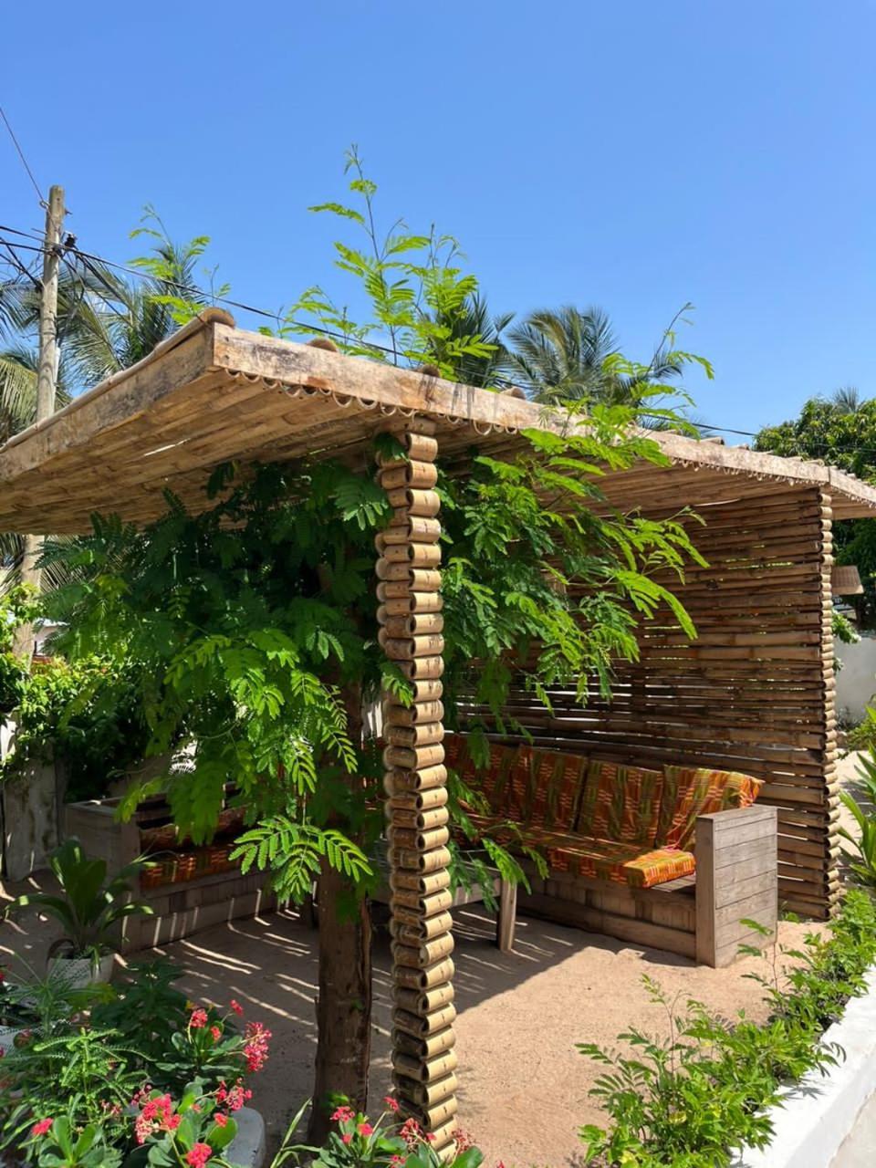 African Treasure Beach Resort Kokrobite Экстерьер фото