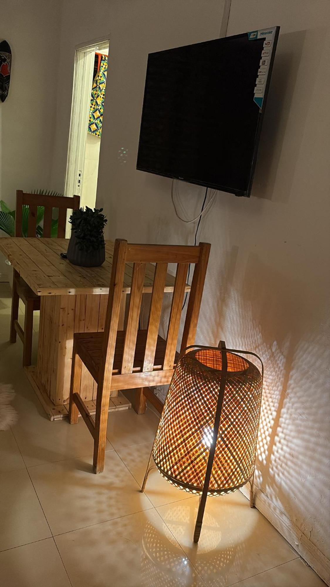 African Treasure Beach Resort Kokrobite Экстерьер фото