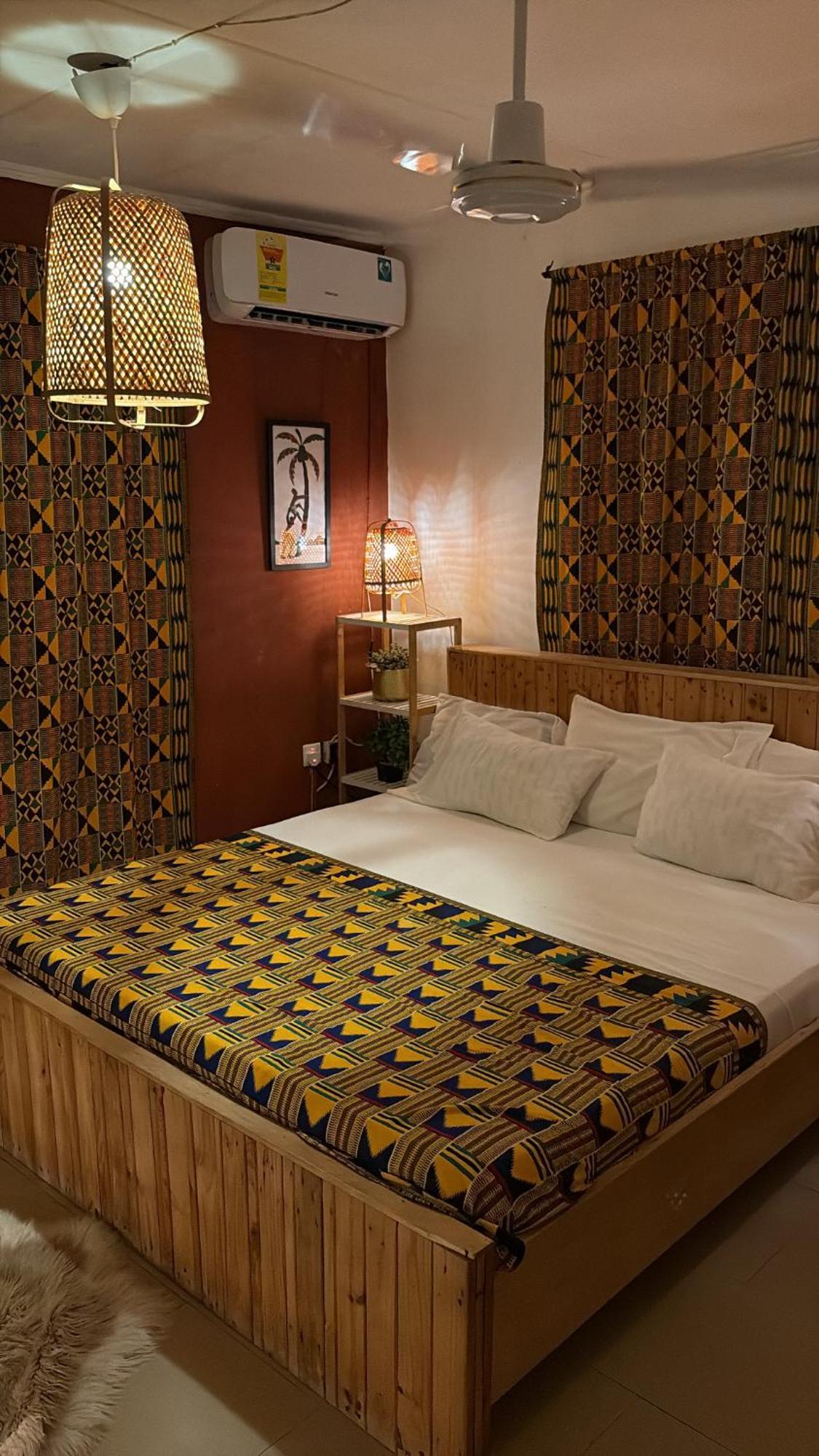 African Treasure Beach Resort Kokrobite Экстерьер фото